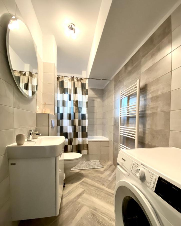 Moonrise Apartment Брашов Экстерьер фото