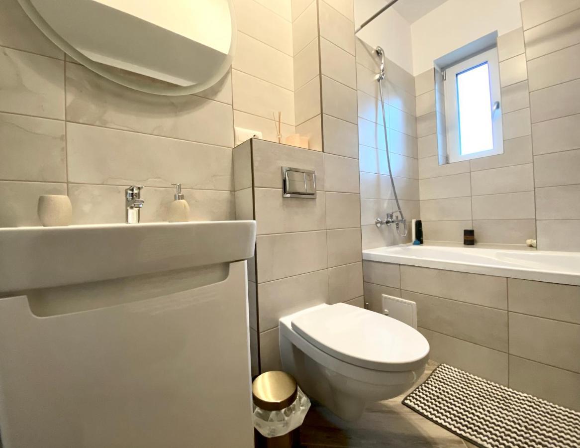 Moonrise Apartment Брашов Экстерьер фото