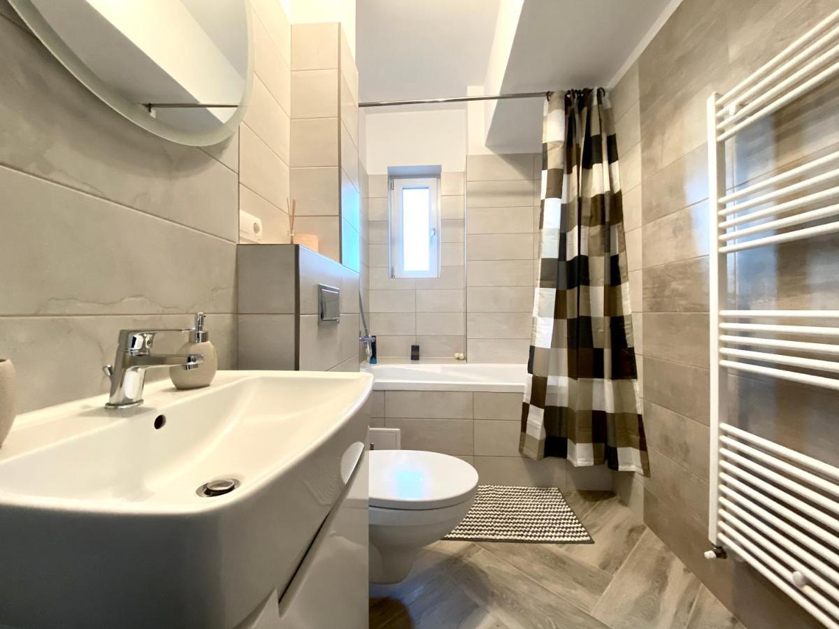 Moonrise Apartment Брашов Экстерьер фото